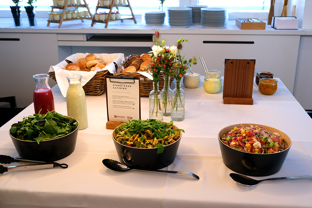 Für das leibliche Wohl sorgte die Kölner Event und Cateringfirma STREET KITCHEN